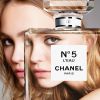 Lily-Rose Depp, ambassadrice du parfum N°5 L'Eau de Chanel.