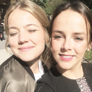 Pauline Ducruet marquant la fin de la Fashion Week de Paris par un selfie avec Charlotte Sainflou, photo publiée sur son compte Instagram en septembre 2016.