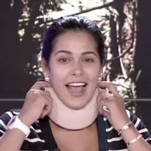 Ayem Nour n'apprécie pas de voir des images d'elle peu flatteuses être diffusées en direct. Emission le "Mad Mag" sur NRJ12. Le 28 octobre 2016.