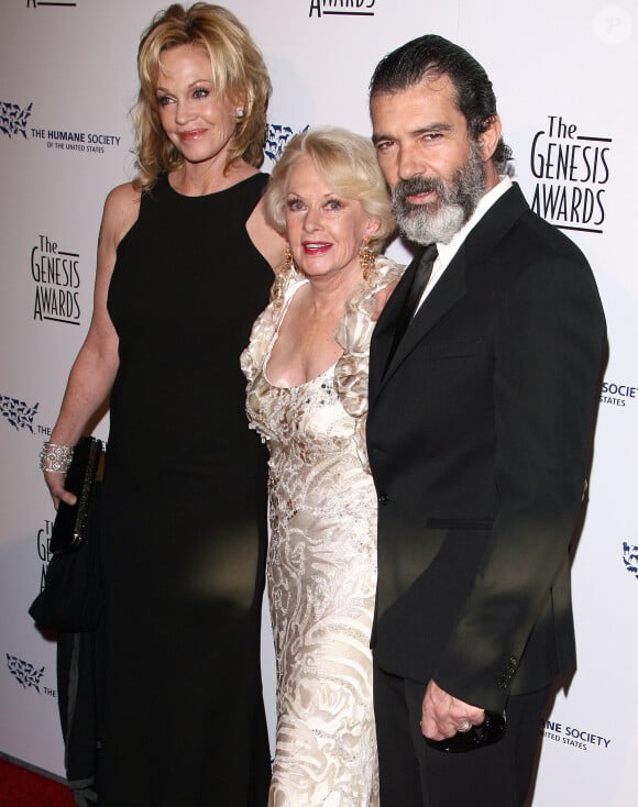 Antonio Banderas, Tippi Hedren et Melanie Griffith au Genesis Awards à Los Angeles, le 20 mars 2010