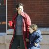Exclusif - Cobie Smulders prend une pause sur le tournage du film "Jack Reacher 2" pour aller déjeuner avec sa fille Shaelyn à la Nouvelle-Orléans, le 4 janvier 2016.