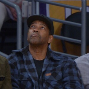 Denzel Washington assiste au match Los Angeles Lakers vs. Golden State Warriors au Staples Center. Los Angeles, le 4 novembre 2016.
