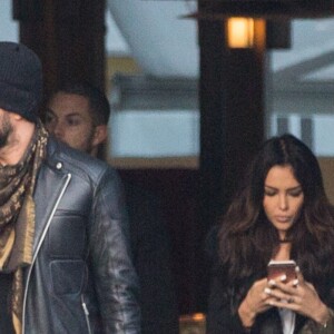 Exclusif - Nabilla Benattia et son compagnon Thomas Vergara arrivent de Genève en TGV à la Gare de Lyon et se rendent à l'hôtel Molitor pour rencontrer Capucine Anav. Plus tard en fin de journée, le couple retourne à la Gare de Lyon pour reprendre un TGV Lyria afin de rejoindre leur famille à Genève avant leur grand déménagement à Londres. Paris le 26 octobre 2016.