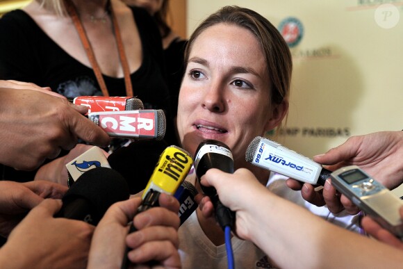 Justine Henin face aux journalistes lors du tournoi de Roland Garros le 25 mai 2008.