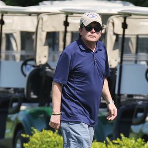 Michael J. Fox assiste au championnat de golf au profit d'une association caritative à South Burnab, le 28 mai 2015