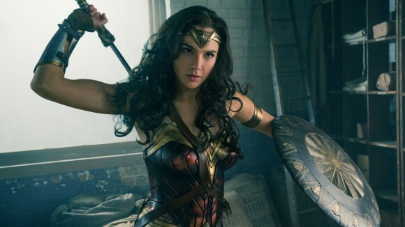 Gal Gadot, sa Wonder Woman bisexuelle : "Je pourrais le faire avec Halle Berry"