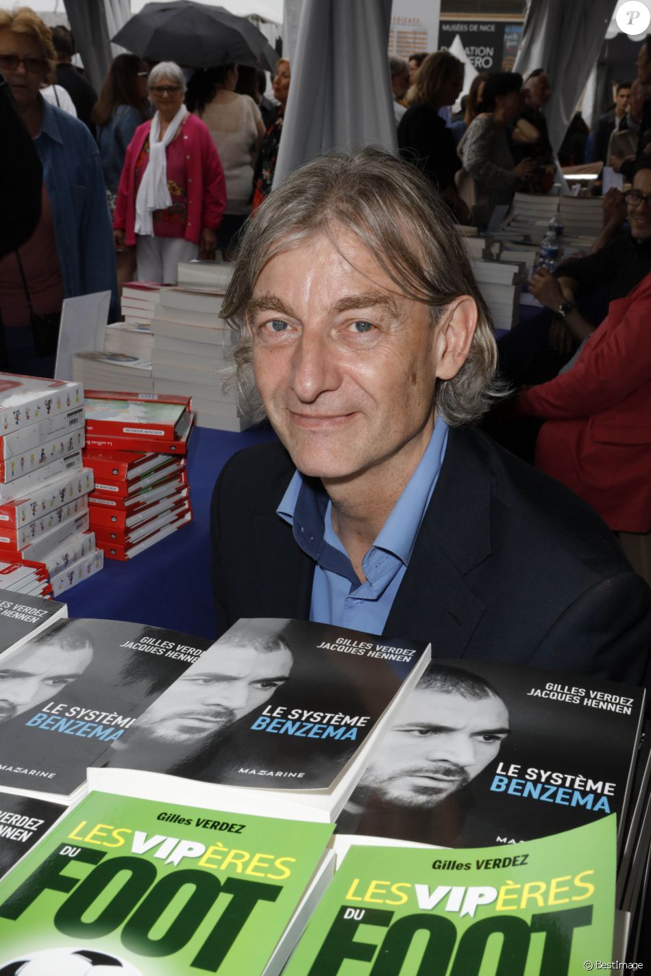Plus Belle La Vie: Le Livre D'or Isabelle Morini-bosc Gilles Verdez - Festival du Livre à Nice le 4 juin 2016. - Purepeople