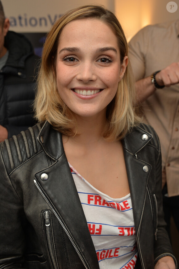 Exclusif - Camille Lou lors de la soirée Experience PlayStation VR à Paris, France, le 13 octobre 2016. © Veeren/Bestimage