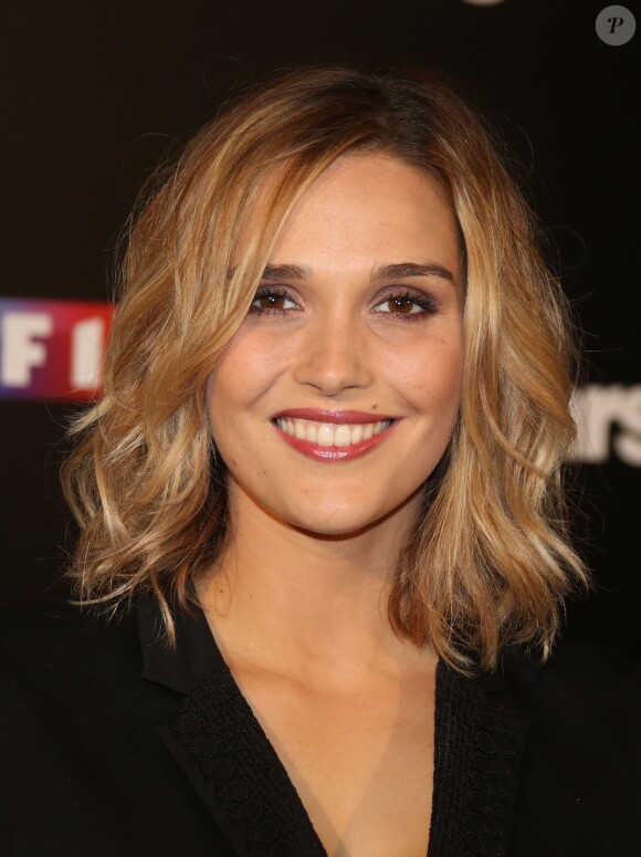 Camille Lou au photocall de l'émission "Danse Avec Les Stars - Saison 7" à Boulogne-Billancourt, le 28 septembre 2016. © Denis Guignebourg/Bestimage