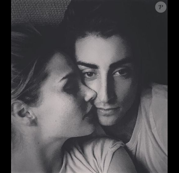 Camille Lou en couple, elle partage son bonheur sur Instagram - octobre 2016