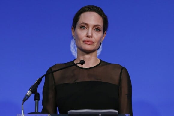 Angelina Jolie, envoyée spéciale de l'ONU, s'exprime à la Lancaster House à Londres lors de la conférence "UN Peacekeeping" le 8 septembre 2016.  UN Special Envoy Angelina Jolie speaks during the UN Peacekeeping Defence Ministerial at Lancaster House in London.08/09/2016 - London