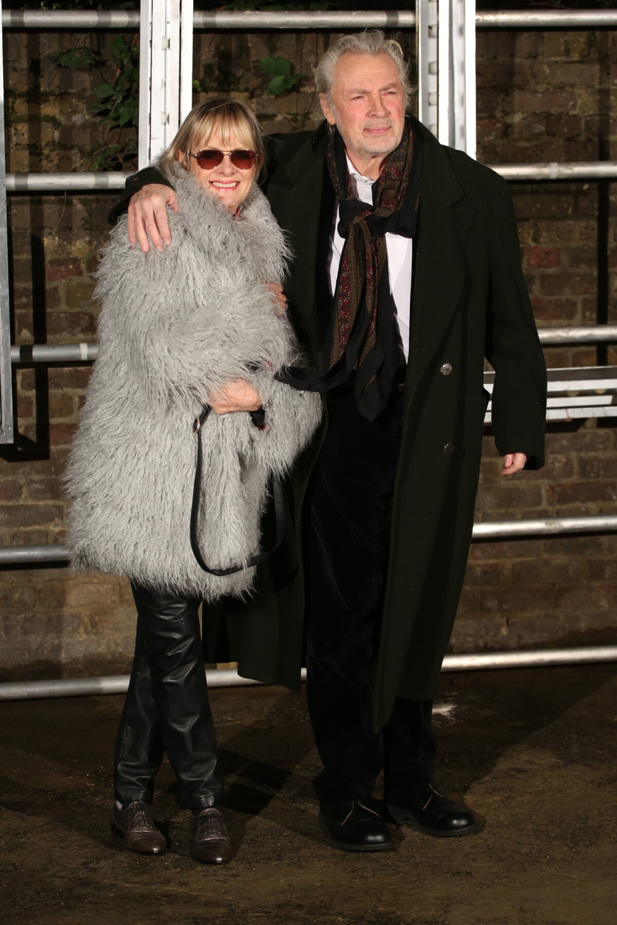 Photo : Twiggy et son mari Leigh Lawson - Présentation Stella McCartney  (collections croisière 2017 et pour hommes) aux Abbey Road Studios.  Londres, le 10 novembre 2016. - Purepeople