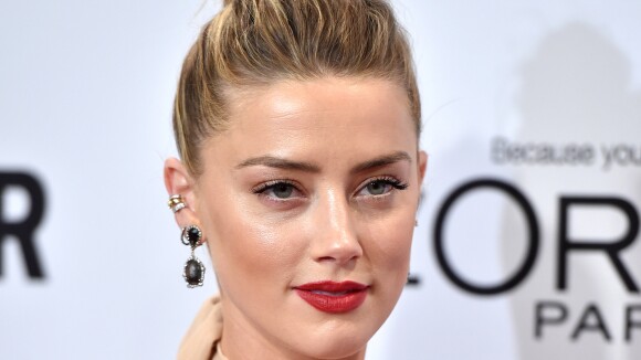 Amber Heard : Émue et glamour pour sa 1ere apparition publique depuis le divorce