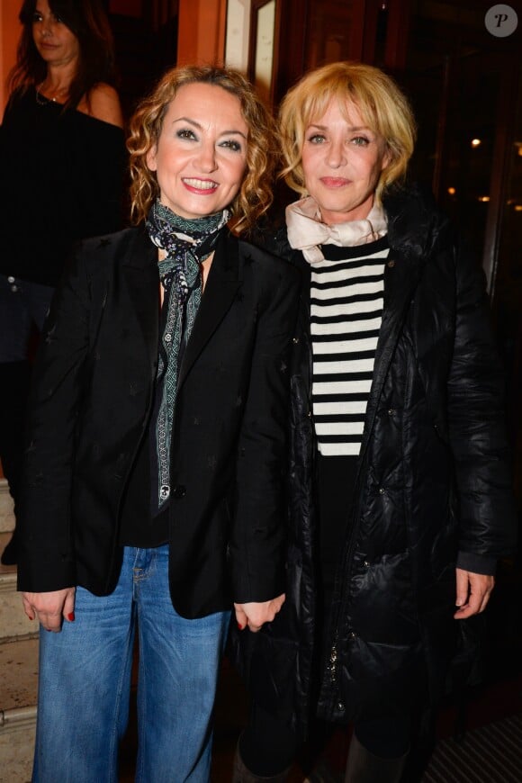 Exclusif - Christelle Chollet et Fanny Cottençon - Spectacle exceptionnel "Comic-Art" avec Christelle Chollet et Richard Orlinski au théâtre du Palais Royal à Paris le 14 novembre 2016. © Coadic Guirec/Bestimage 