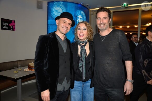 Exclusif - Rémy Caccia (metteur en scène), Christelle Chollet et Richard Orlinski -  Spectacle exceptionnel "Comic-Art" avec Christelle Chollet et Richard Orlinski au théâtre du Palais Royal à Paris le 14 novembre 2016. © Coadic Guirec/Bestimage 