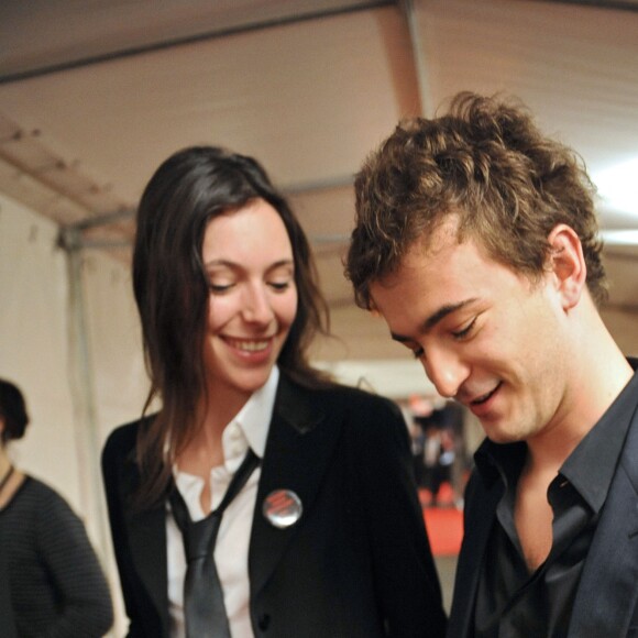 Renan Luce et Lolita Séchan, la fille de Renaud, dans les coulisses des Victoires de la Musique, le 8 mars 2008.
