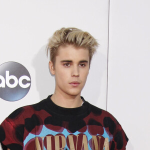 Justin Bieber à la 43ème cérémonie annuelle des "American music awards" à Los Angeles le 23 novembre 2015.