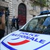 La Police Technique et Scientifique quitte l'hôtel résidence où Kim Kardashian a été attaquée. Paris, le 3 octobre 2016.