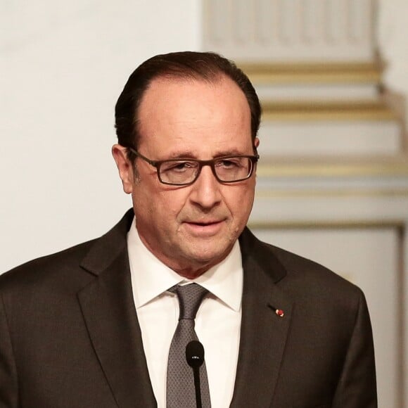 François Hollande fait une déclaration sur les résultats de l'élection présidentielle aux Etats-Unis, au Palais de l'Elysée à Paris le 9 novembre 2016. © Stéphane Lemouton/Bestimage