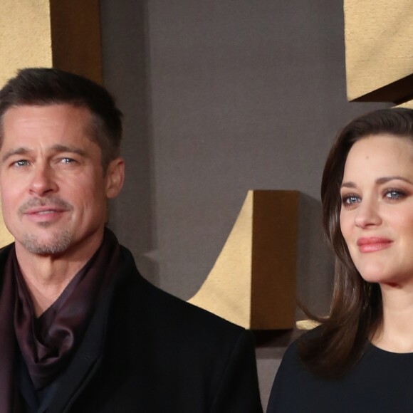 Brad Pitt et Marion Cotillard enceinte à la première de 'Alliés' ('Allied') aux cinémas Odeon à Leicester Square à Londres, le 21 novembre 2016