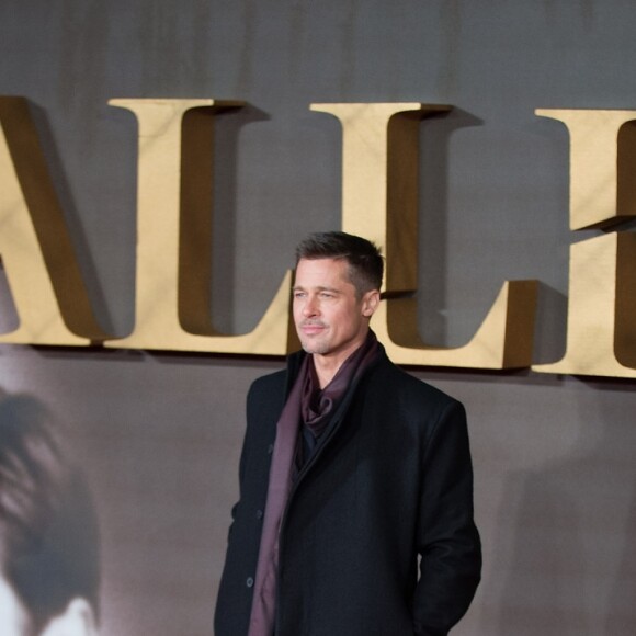 Brad Pitt à la première de 'Alliés' ('Allied') aux cinémas Odeon à Leicester Square à Londres, le 21 novembre 2016