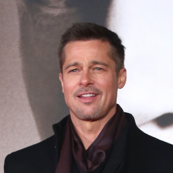 Brad Pitt à la première de 'Alliés' ('Allied') aux cinémas Odeon à Leicester Square à Londres, le 21 novembre 2016