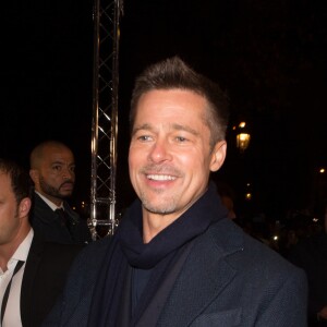 Brad Pitt - Arrivées à l'avant-première du film "Alliés" au cinéma UGC Normandie à Paris, le 20 novembre 2016.