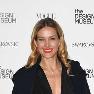 Petra Nemcova assiste à l'inauguration du Design Museum à Londres, le 22 novembre 2016.