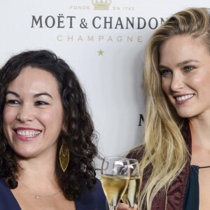 Bar Refaeli assiste à la soirée de fin d'année de Moët & Chandon à Florida Park. Madrid, le 29 novembre 2016.