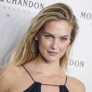 Bar Refaeli assiste à la soirée de fin d'année de Moët & Chandon à Florida Park. Madrid, le 29 novembre 2016.