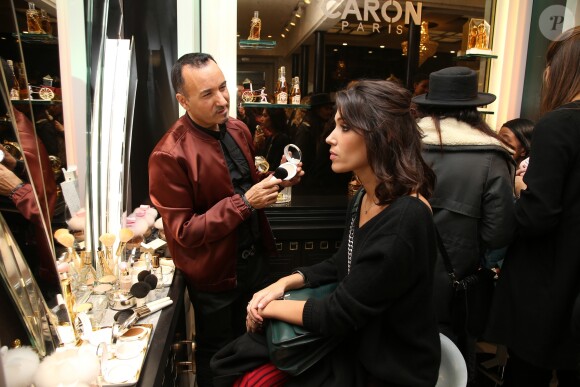 Exclusif - Emmanuel Ramos (Maquilleur star de Caron), Laurie Cholewa - Soirée de présentation de la poudre légendaire Caron à la boutique des parfums Caron à Paris le 29 novembre 2016.