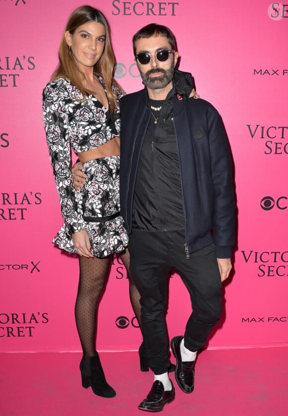 Bianca Brandolini d'Adda et Giambattista Valli - Défilé "Victoria's Secret Paris 2016" au Grand Palais à Paris, le 30 novembre 2016. © BOV/Bestimage