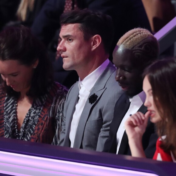 Dan Carter avec sa femme Honor, Mamadou Sakho au défilé "Victoria's Secret Paris 2016" au Grand Palais à Paris, le 30 novembre 2016. © Cyril Moreau/Bestimage  Celebrities attend "Victoria's Secret Paris 2016" fashion show held at the Grand Palais in Paris. November 30th, 2016.30/11/2016 - Paris