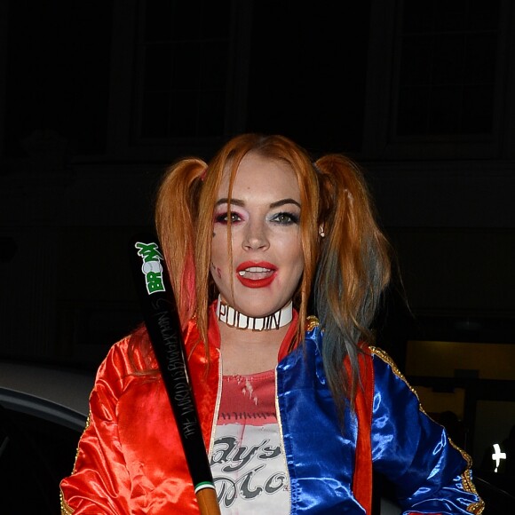 Lindsay Lohan (déguisée en Harley Quinn du film Suicid Squad) arrive à une fête d'Halloween à Londres, le 31 octobre 2016. Lindsay Lohan is pictured arriving at a Halloween party in Chelsea dressed up as Harley Quinn from Suicide Squad, on October 31st 2016.31/10/2016 - Londres