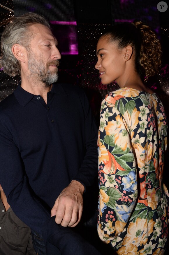 Exclusif - Vincent Cassel et sa compagne Tina Kunakey au VIP Room à Paris, France, le 1 er décembre 2016. © Rachid Bellak/Bestimage