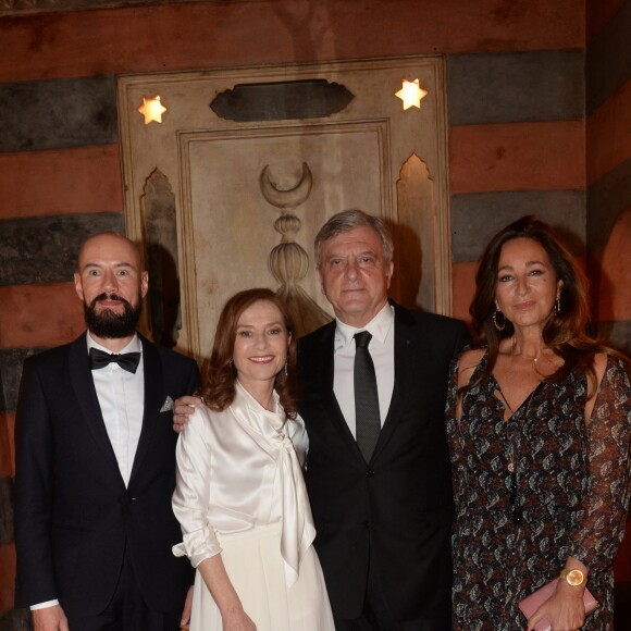  Bavo Defurne, Isabelle Huppert, Sidney Toledano et sa femme Katia Toledano - Soirée Dior dans le cadre du de la 16ème édition du Festival International du Film de Marrakech au Palais Soleiman à Marrakech, le 4 décembre 2016. © Rachid Bellak/Bestimage 