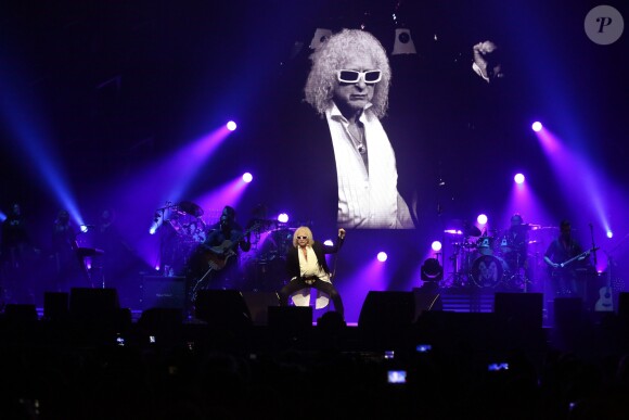 Exclusif - Michel Polnareff lors de son concert à la patinoire de Mériadeck à Bordeaux, France, le 30 novembre 2016.  © Patrick Bernard-Quentin Salinier/Bestimage