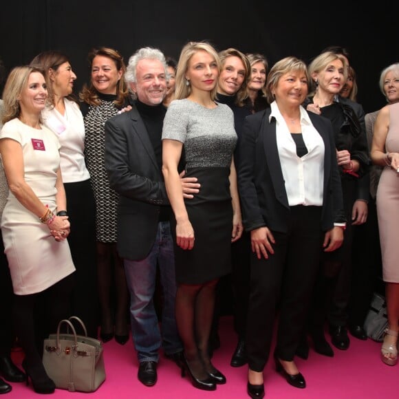 Frédéric Lenoir, Maud Bailly (Prix de la Femme d'Influence Politique Espoir), Peggy Bouchet, Natacha Bouchart (Prix de la Femme d'Influence Politique), Elisabeth Descombes (directeur délégué de Challenges), Patricia Chapelotte (présidente d'Albera Conseil) - 3ème édition de la cérémonie de remise des prix de la Femme d'Influence à l'Hôtel Hyatt Regency Paris Etoile à Paris, le 5 décembre 2016. © Denis Guignebourg