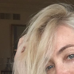 Emmanuelle Béart se montre sans maquillage sur Instagram en 2016.