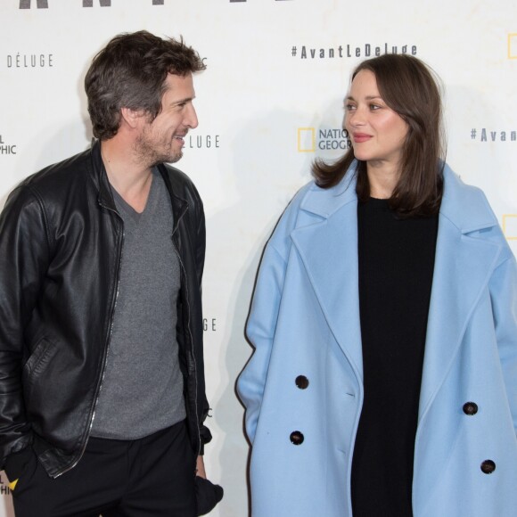 Marion Cotillard enceinte et son compagnon Guillaume Canet - Avant première du documentaire "Before the flood" au théâtre du Chatelet à Paris le 17 octobre 2016. © Cyril Moreau/Bestimage