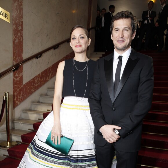 Guillaume Canet et sa compagne Marion Cotillard - Arrivées Intérieur - 40e cérémonie des Cesar au théâtre du Châtelet à Paris, le 20 février 2015.