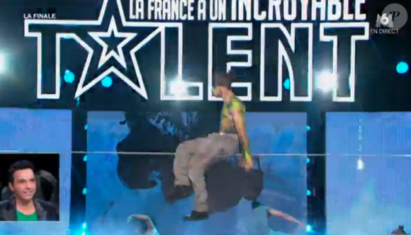 Nathan - Finale de "La France a un incroyable talent" 2016 sur M6. Le 13 décembre 2016. 