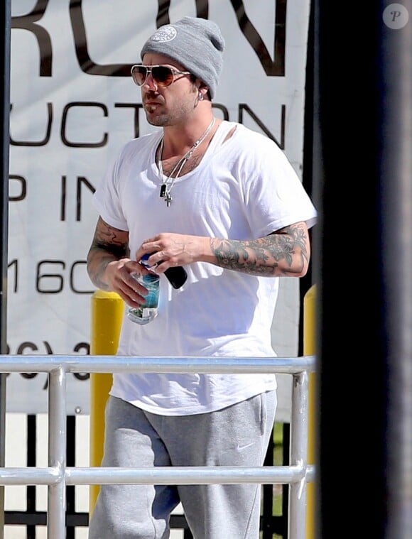 Jeremy Bieber, le pere de Justin Bieber, arrive a la prison de Miami pour en sortir le jeune chanteur, le 23 janvier 2014.