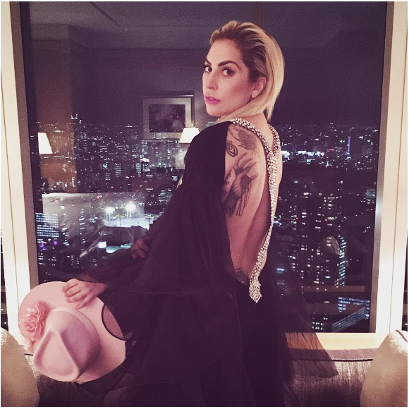 Lady Gaga expose ses tatouages sur les réseaux sociaux. Photo publiée sur Instagram au mois de novembre 2016