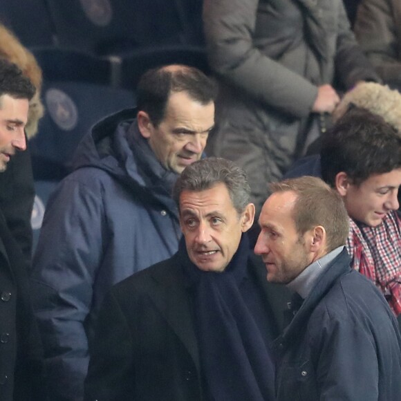 Nicolas Sarkozy lors du match de Ligue 1 entre le Paris Saint-Germain (PSG) et FC Lorient au Parc des Princes à Paris, France, le 21 décembre 2016. Le PSG a battu Lorient par 5 à 0. © Cyril Moreau/Bestimage