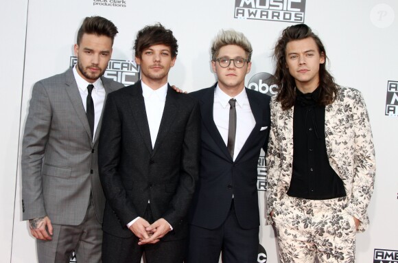 Liam Payne, Louis Tomlinson, Niall Horan, Harry Styles du groupe One Direction à La 43ème cérémonie annuelle des "American Music Awards" à Los Angeles, le 22 novembre 2015.