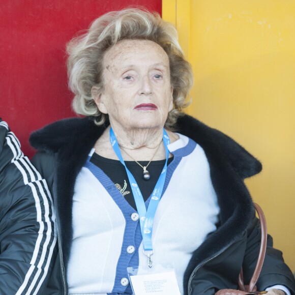 Exclusif - Prix spécial - Bernadette Chirac - Match de football caritatif organisé par le Variétés Club de France au profit de l'association "+ de Vie" présidée par Bernadette Chirac et de l'association "Urma" présidée par Laurent Blanc au stade Jean-Paul David à Mantes-la-Jolie le 11 octobre 2016.