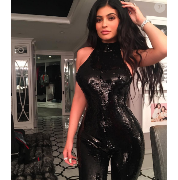 Kylie Jenner sexy pour fêter Noël en famille. Photo postée sur Instagram le 24 décembre 2016.