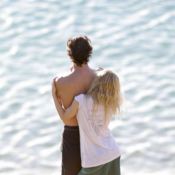 Ashley Olsen et son compagnon Richard Sachs se baladent sur l'île de Saint-Barthélémy, le 1er janvier 2017