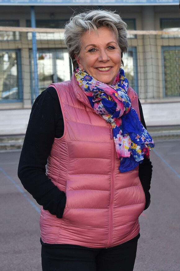 Françoise Laborde a été promue chevalier - Ici lors de l'opération 'lecture pour tous" au Lycée Calmette de Nice le 6 décembre 2016.